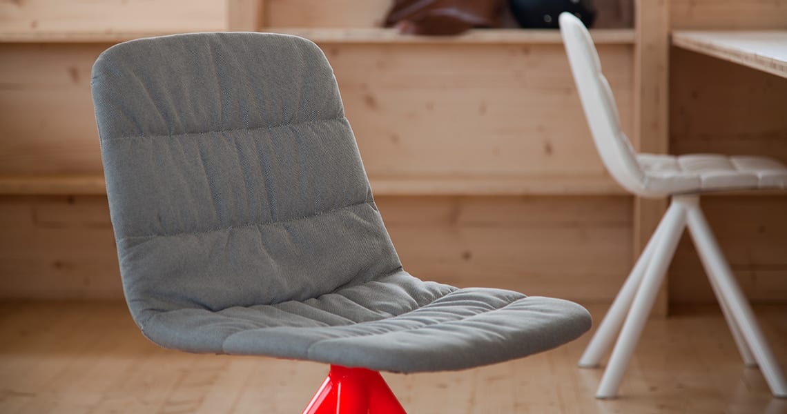 Maarten Chair Viccarbe