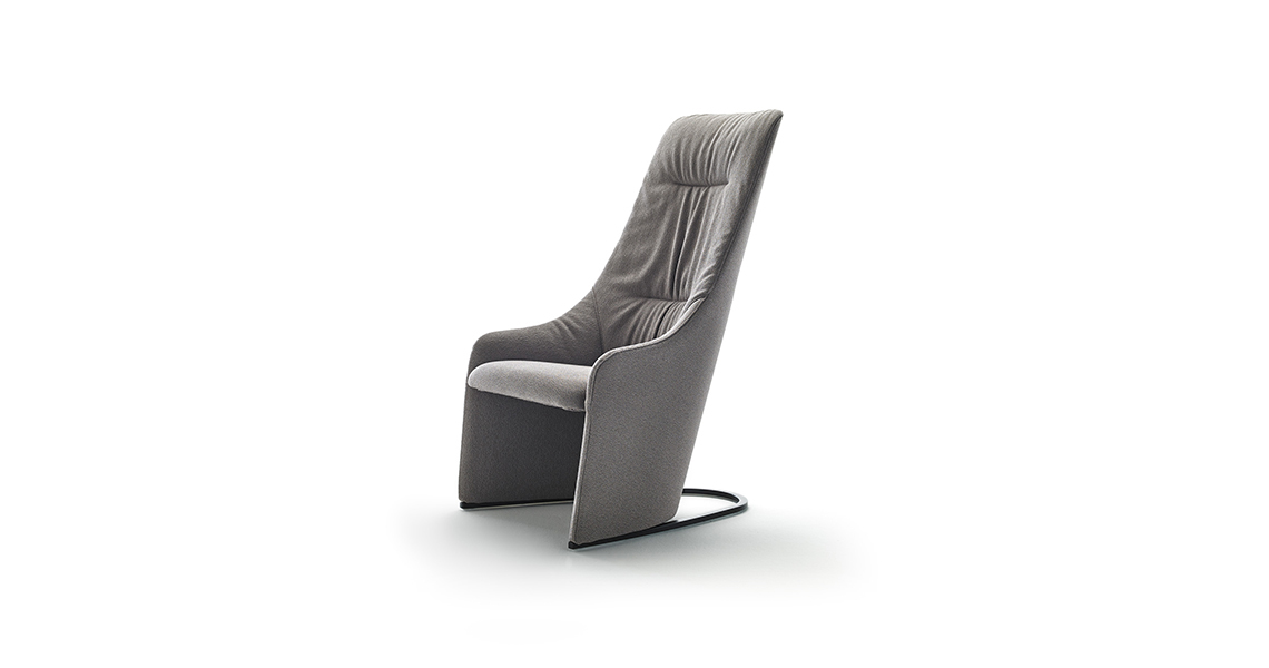 Nagi High Fixed Armchair w. Soft Upholstery