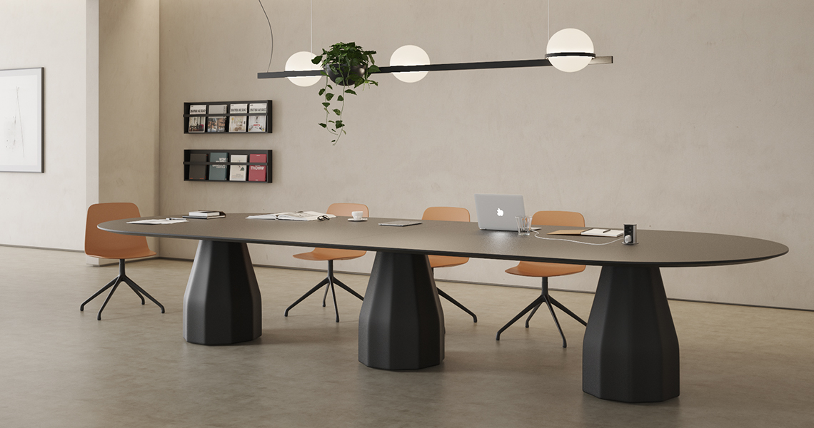 Viccarbe Burin table, 150 cm, black - black laminate