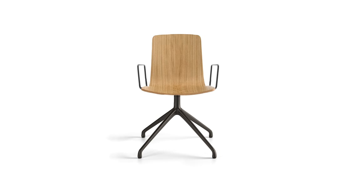 Klip chair pyramid base with arms