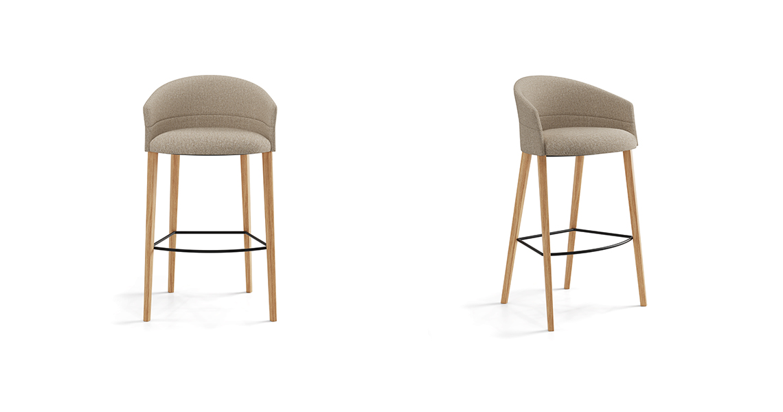 Bar stool – Wooden legs