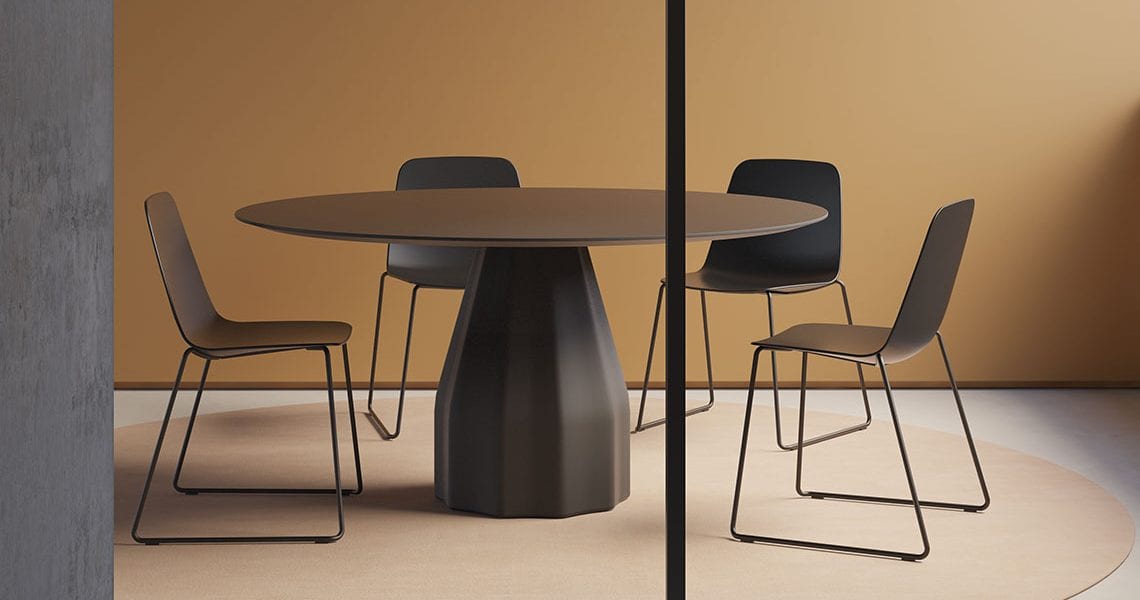 viccarbe_quality and price of office furniture_maarten plastic chair and burin table