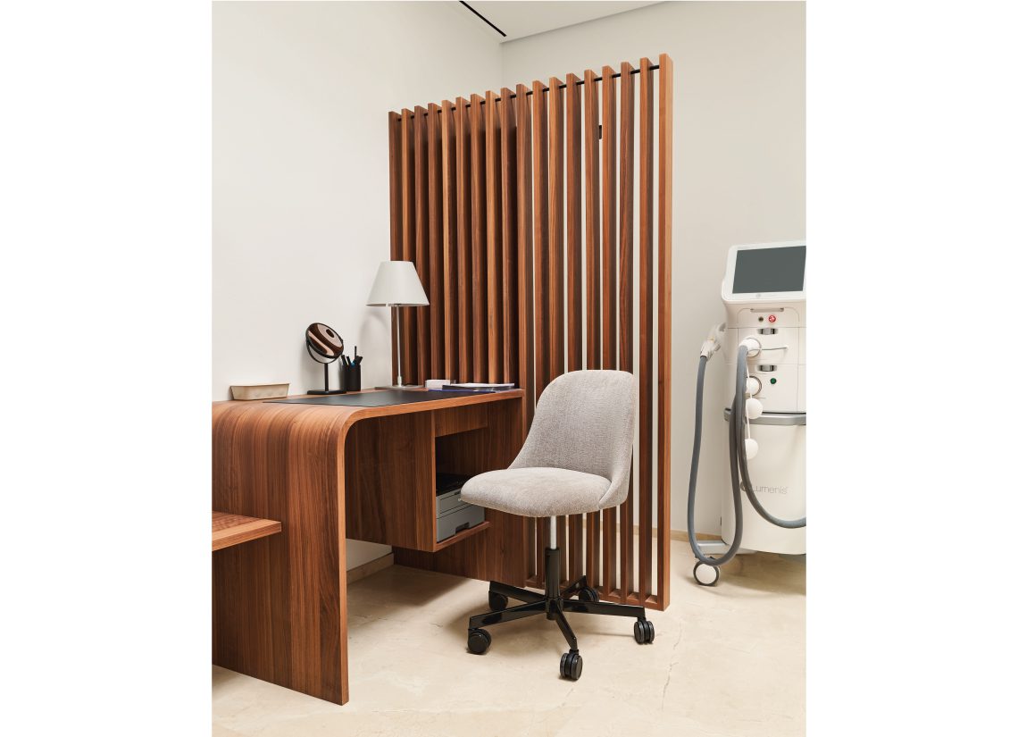 Clínica Alejandría | Designer furniture for receptions | Viccarbe ...
