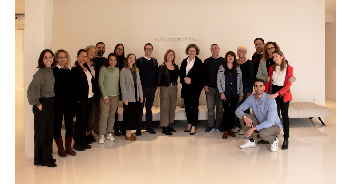 Sara Armbruster, Presidenta y CEO de Steelcase, visita Viccarbe