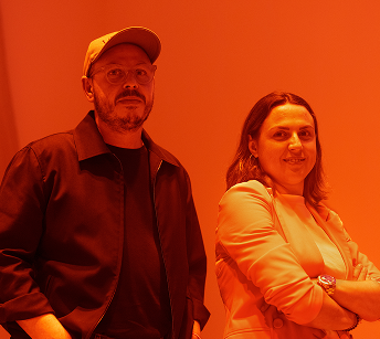 Imagen-mensaje-concepto: charlamos con DEMOCRÀCIA®