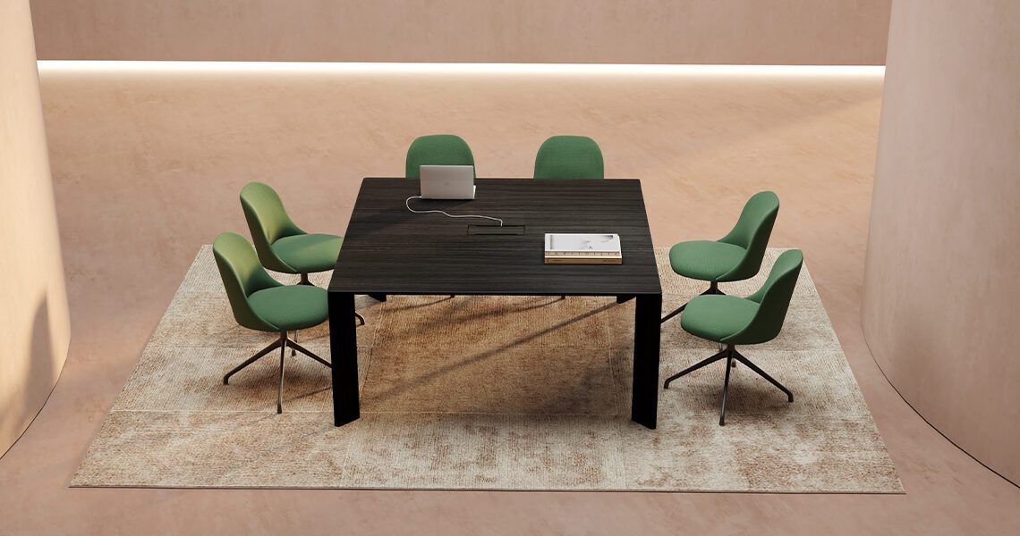 Aleta chair pyramid & swivel