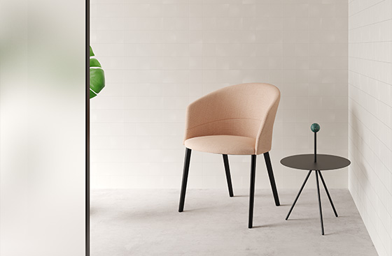 Four wooden legs base