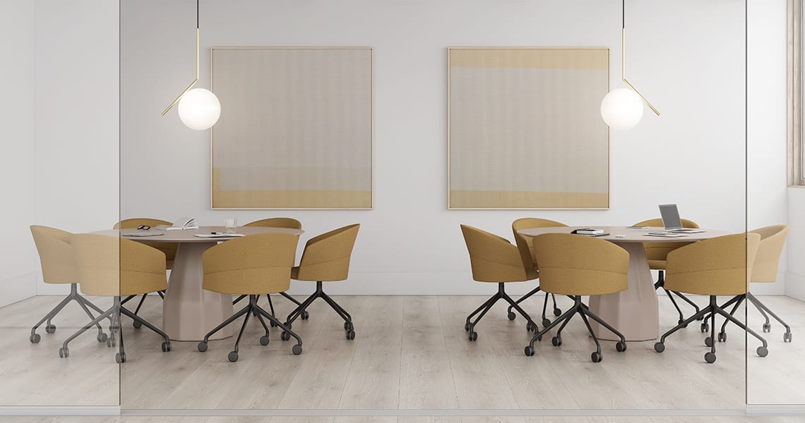 Copa chair, pyramid swivel & casters chair