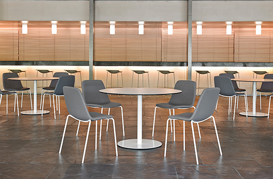 Base cuatro patas de metal