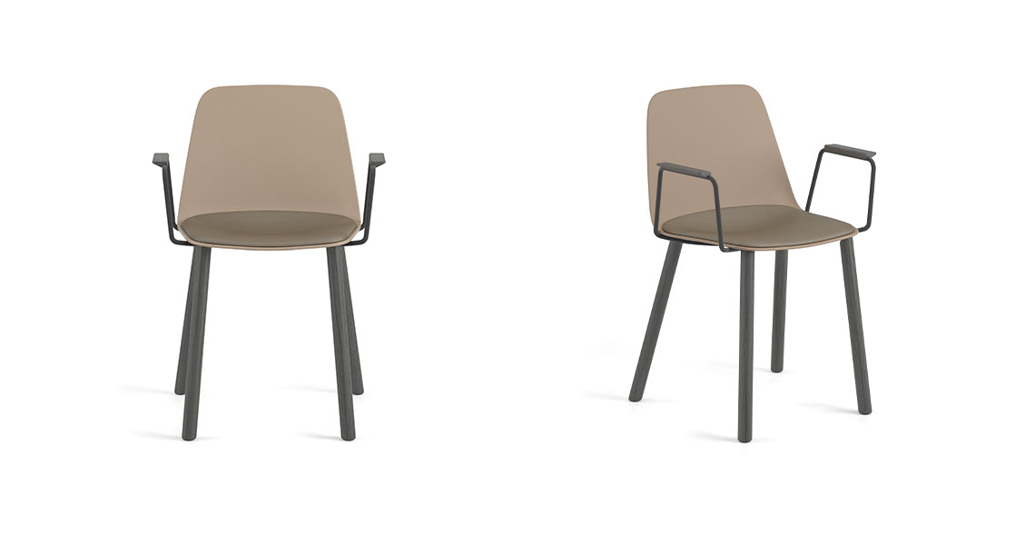 Maarten plastic chair, four wooden legs