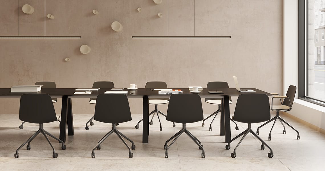 Maarten plastic chair, pyramid & swivel with casters