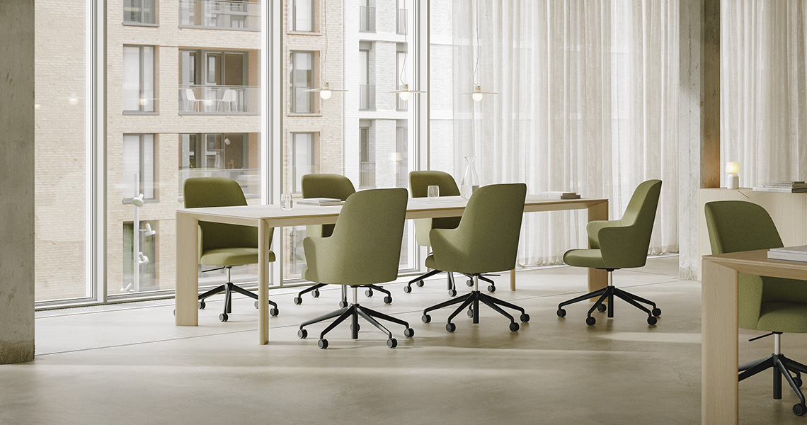 Aleta Executive chair with casters